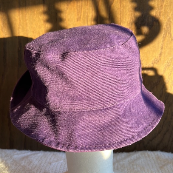 Hanna-Barbera Cindy bear vintage bucket hat